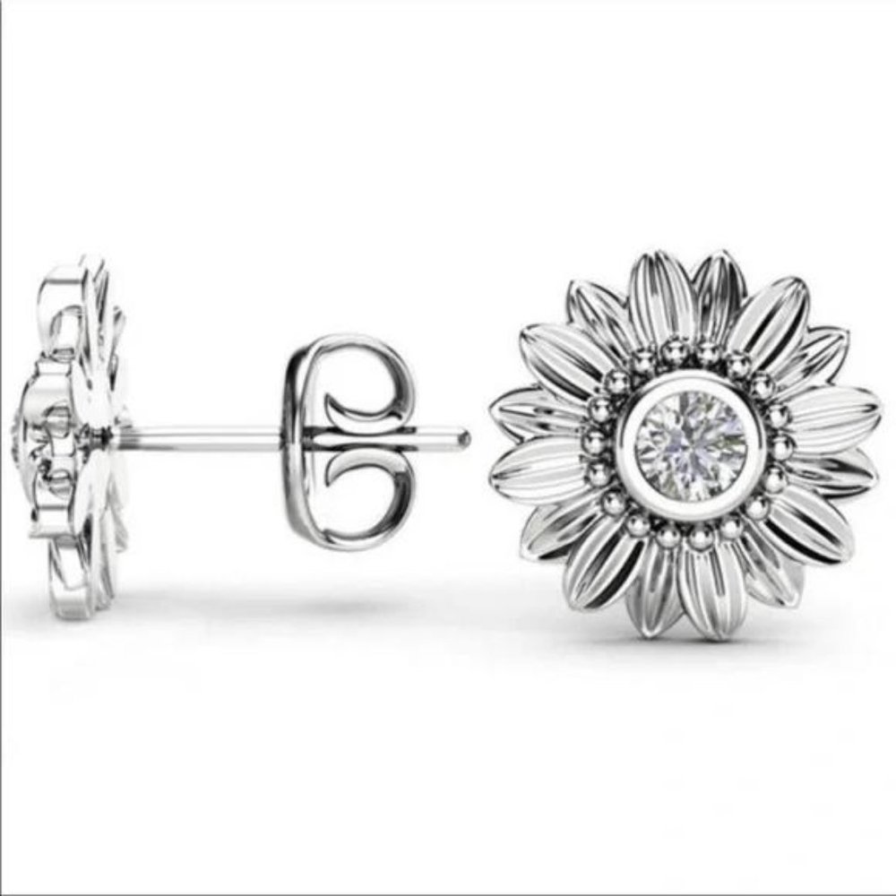 STERLING SILVER DIAMOND SUNFLOWER EARRINGS, BEAUTIFUL EARRINGS, CUTE EARRINGS. - Picture 2 of 3